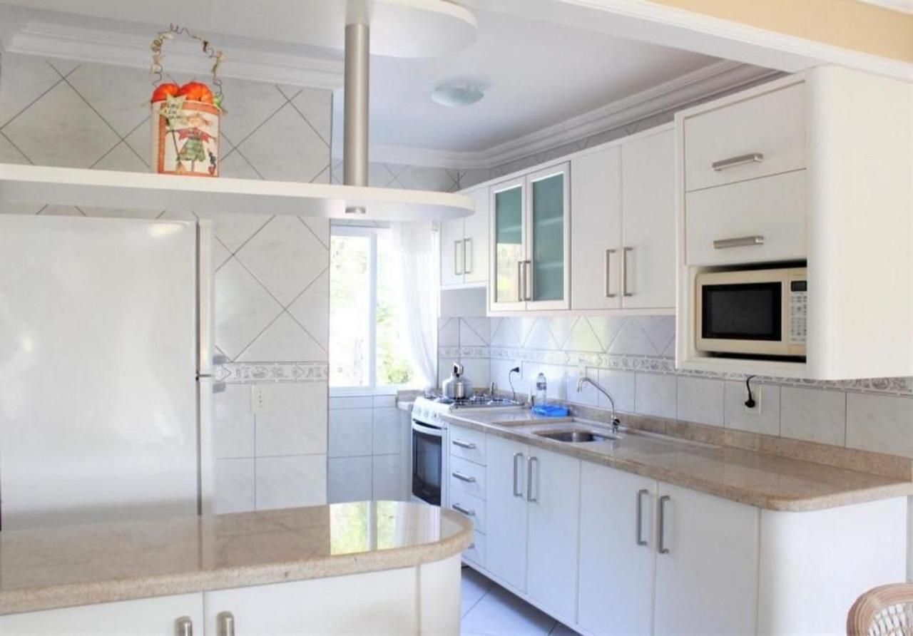 Apartamento Inteiro 3 Quartos No Condominio Solar Das Bromelias Бомбиняс Екстериор снимка