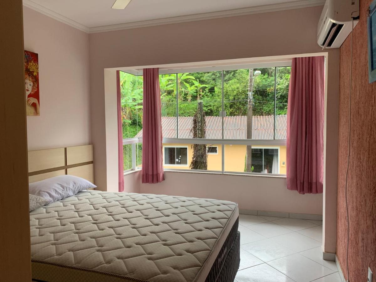 Apartamento Inteiro 3 Quartos No Condominio Solar Das Bromelias Бомбиняс Екстериор снимка