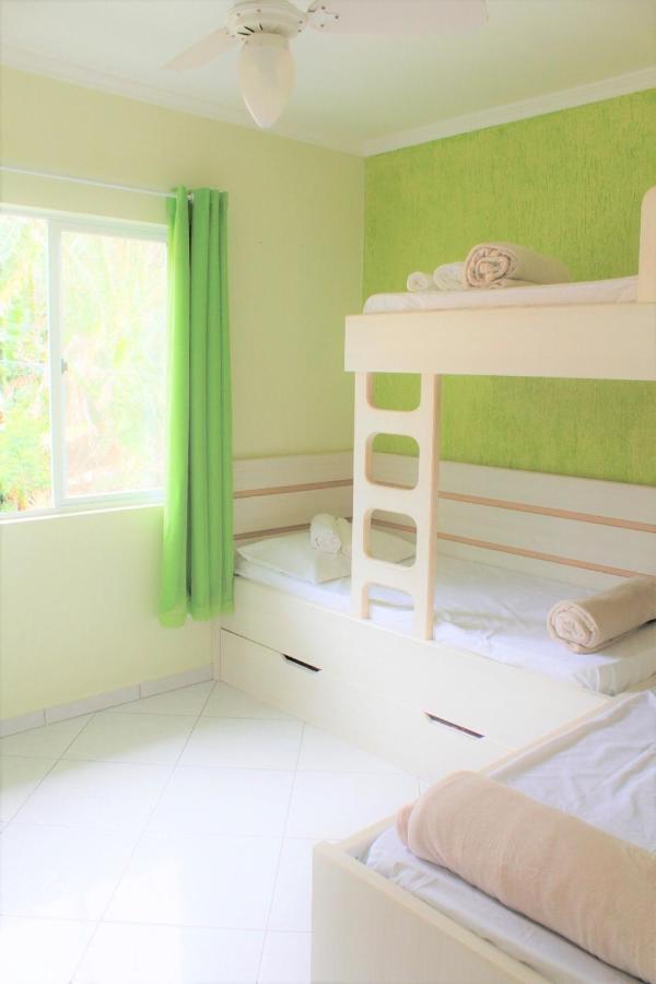 Apartamento Inteiro 3 Quartos No Condominio Solar Das Bromelias Бомбиняс Екстериор снимка