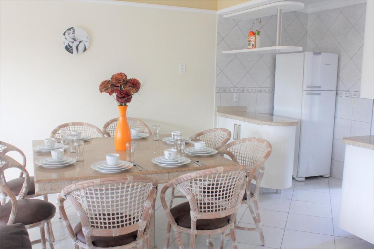 Apartamento Inteiro 3 Quartos No Condominio Solar Das Bromelias Бомбиняс Екстериор снимка
